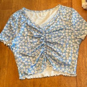 SHEIN crop top teen shirt